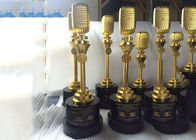 Трофей награды музыки дизайна микрофона для индивидуального обслуживания музыкальной конкуренции доступного
