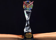 Кристаллические низкопробные трофеи и награды с покрашенным орлом поливы на верхней части