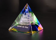 3Д выгравировало награды кристаллической чашки трофея красочные стеклянные как сувениры конкуренции