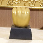 Украшение офиса чашки трофея смолы кулака 9cm награды матча по боксу золотое