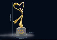 Золото чашки трофея металла элегантного дизайна стоящее покрытое для танцуя победителей