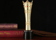 Чашка трофея металла фантазии с роскошным цветом золота/серебра/бронзы рубинов опционным