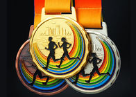 Медали спорт гонки марафона идущие и материал сплава цинка лент красочный